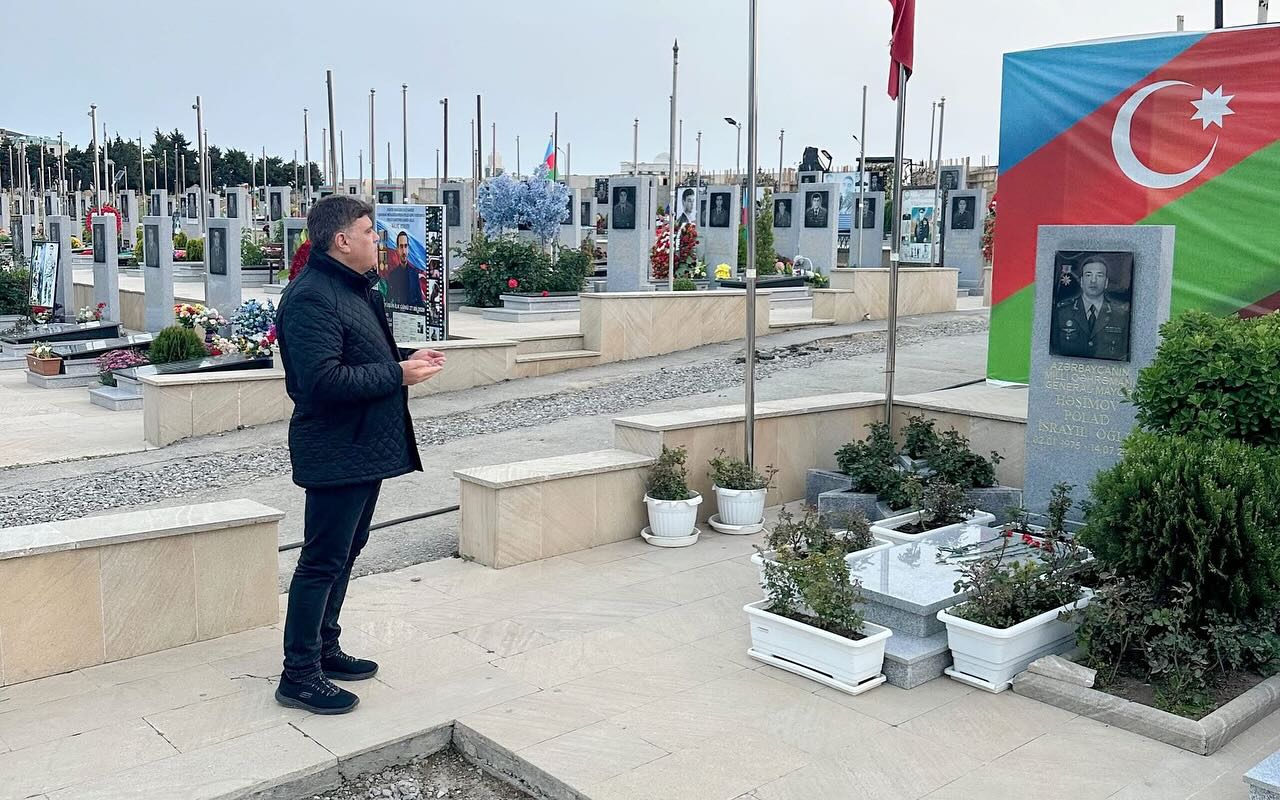 TESİAD Heyetinden Karabağ Şehitliği’ne Anlamlı Ziyaret