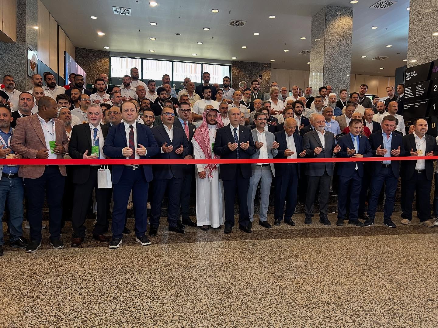 Genel Başkan Dr. Halil İbrahim Yılmaz, Hac ve Umre Turizmi Fuarı’nın Açılışına Katıldı